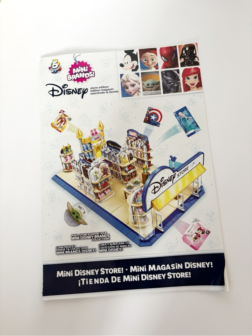 Zuru Mini Brands Disney Store Toy Store Playset Complete with Instructions - Picture 5 of 6